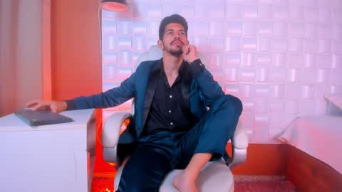 Alejo  online show from February 26, 2025, 9:58 pm