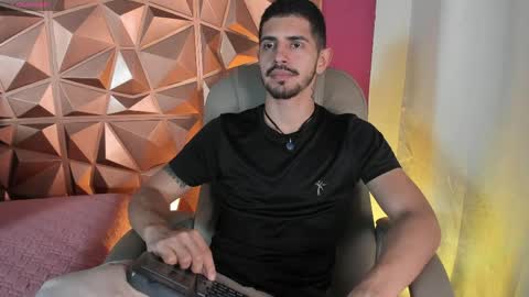 Snapshot of alejandrostorm chatting on April 8, 2026, 4:12 am Alejo online show from April 8, 2026, 4:12 am
