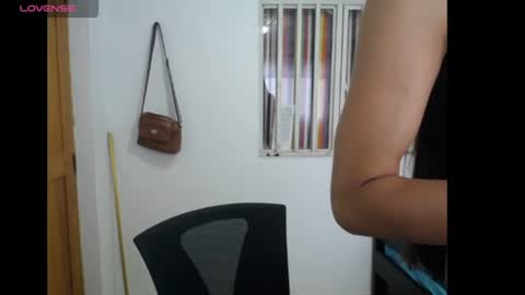 Snapshot of alejaxxxhot chatting on July 18, 2026, 9:51 pm alejaxxxhot online show from July 18, 2026, 9:51 pm