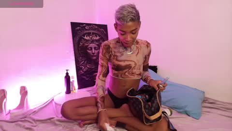 alejo_cute online show from January 7, 2025, 10:08 pm