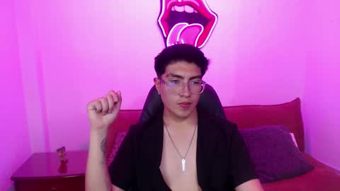 Alejo -w- online show from October 1, 2025, 2:39 am