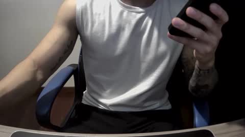 alejoduarte16 online show from March 5, 2026, 11:28 am