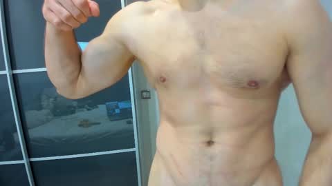 Snapshot of aleks_brown chatting on March 5, 2025, 10:44 am aleks_brown online show from March 5, 2025, 10:44 am