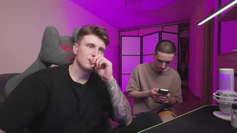 Alex and Linar online show from November 8, 2025, 9:35 pm