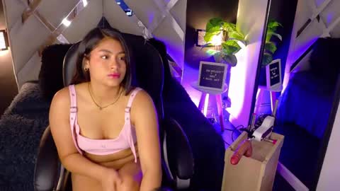 Snapshot of aleksa_way chatting on May 4, 2026, 4:36 pm Aleksa online show from May 4, 2026, 4:36 pm