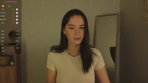 Snapshot of alena_navi chatting on July 20, 2026, 6:32 pm Alena online show from July 20, 2026, 6:32 pm
