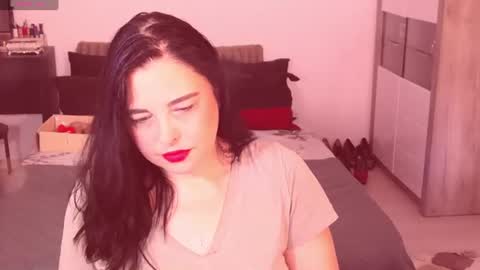 Alenni online show from July 24, 2026, 3:04 am