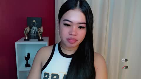 alesha_vibe_me online show from April 13, 2026, 1:27 pm