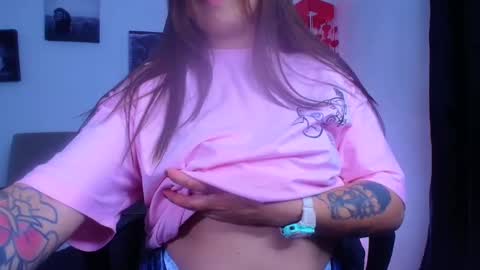 QUEEN OFF MILk  IM BACK  15 NOV online show from January 5, 2025, 11:55 pm