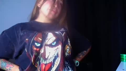 QUEEN OFF MILk  IM BACK  15 NOV online show from March 7, 2025, 1:53 am