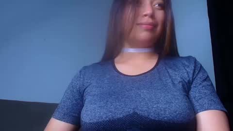 QUEEN OFF MILk  IM BACK  15 NOV online show from March 11, 2025, 12:54 am