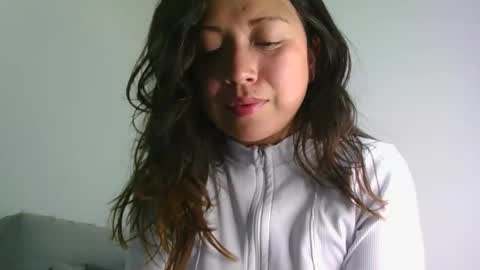 QUEEN OFF MILk  IM BACK  15 NOV online show from April 26, 2026, 3:48 am