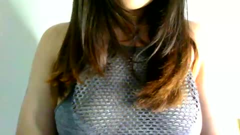 QUEEN OFF MILk  IM BACK  15 NOV online show from May 21, 2026, 9:33 pm