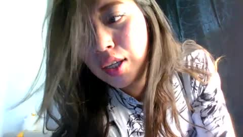 QUEEN OFF MILk  IM BACK  15 NOV online show from June 2, 2026, 10:23 pm