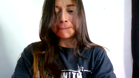 QUEEN OFF MILk  IM BACK  15 NOV online show from June 10, 2026, 11:46 pm