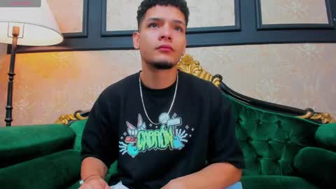 Snapshot of aless_king chatting on February 28, 2025, 11:36 am Alessandro King online show from February 28, 2025, 11:36 am