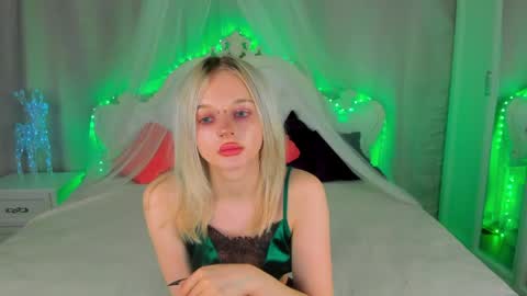 alessakiss online show from March 29, 2026, 6:46 am