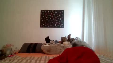 Alessandra Conrado online show from April 21, 2026, 4:56 pm