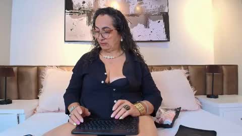 Alessandra online show from June 3, 2026, 11:57 am