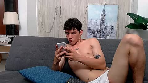 Snapshot of alessandrith104266 chatting on December 3, 2024, 2:25 am alessandrith104266 online show from December 3, 2024, 2:25 am