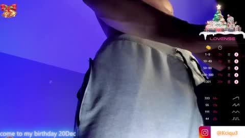 Snapshot of alessandro_dibellucci chatting on December 13, 2024, 8:04 pm Kciqu3 Independent model online show from December 13, 2024, 8:04 pm