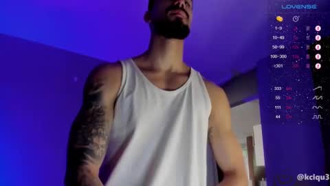 Snapshot of alessandro_dibellucci chatting on March 9, 2025, 8:52 pm Kciqu3 Independent model online show from March 9, 2025, 8:52 pm