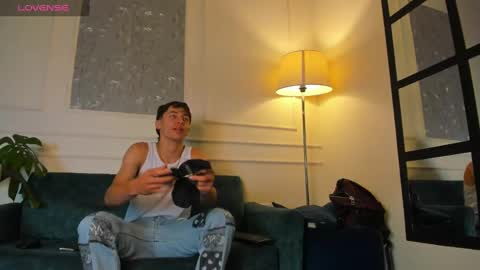 Alessandro Dybala online show from March 7, 2025, 6:33 pm