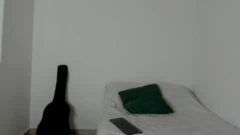 Alessandro online show from April 6, 2026, 11:49 pm