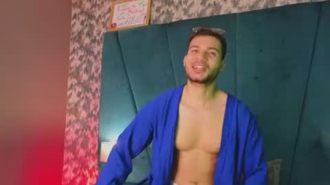 Snapshot of alessandromoretti_ chatting on July 28, 2026, 10:09 pm Alessandro online show from July 28, 2026, 10:09 pm