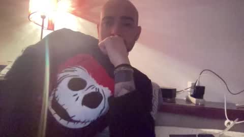 alessandromori91 online show from December 17, 2025, 7:03 am