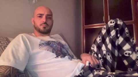 alessandromori91 online show from December 21, 2025, 9:22 pm