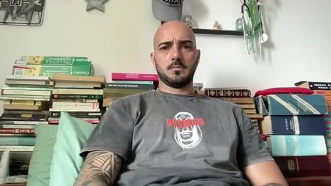 alessandromori91 online show from May 11, 2026, 8:20 am