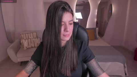 Alessia  online show from December 18, 2024, 8:25 pm