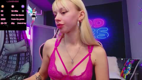 Snapshot of alessiacroft chatting on October 1, 2025, 4:40 am alessiacroft online show from October 1, 2025, 4:40 am