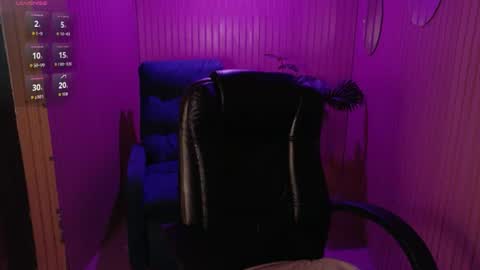 alessiamonroe_ online show from July 12, 2026, 7:27 pm