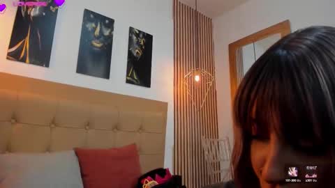 Aleszia online show from September 30, 2025, 7:52 pm
