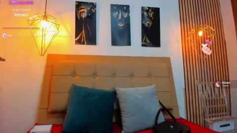 Aleszia online show from November 2, 2025, 7:27 pm