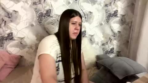 Snapshot of aletta_oushen chatting on February 3, 2025, 5:14 pm Aletta Oushen online show from February 3, 2025, 5:14 pm