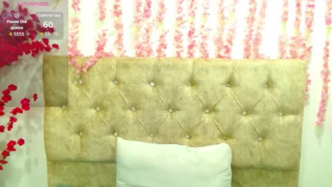 alettallove online show from November 9, 2025, 5:44 pm