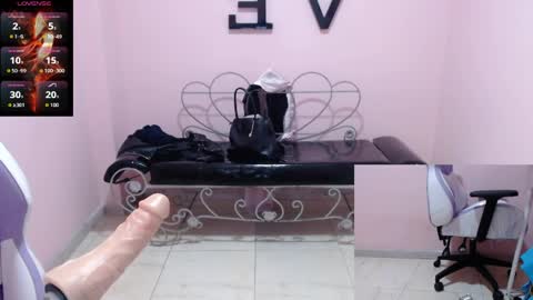 Snapshot of aleusa_ chatting on May 18, 2026, 6:47 pm PVT 12TK 9AM - 9PM COLOMBIA online show from May 18, 2026, 6:47 pm