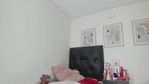 Snapshot of alex4diaz chatting on December 5, 2024, 7:49 pm Alexa online show from December 5, 2024, 7:49 pm