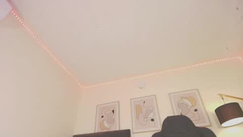 Snapshot of alex4diaz chatting on February 26, 2025, 12:38 am Alexa online show from February 26, 2025, 12:38 am