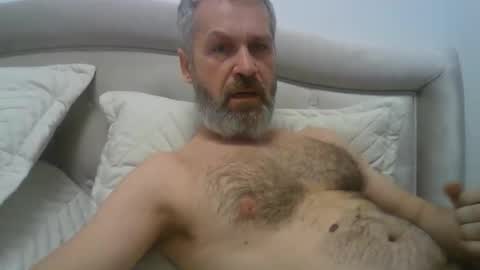 Snapshot of alex80581 chatting on November 15, 2025, 8:22 am Alexey online show from November 15, 2025, 8:22 am