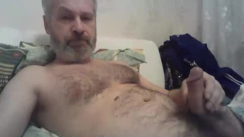 Snapshot of alex80581 chatting on November 22, 2025, 9:14 pm Alexey online show from November 22, 2025, 9:14 pm