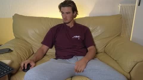 Alex83530 online show from October 21, 2025, 8:04 am