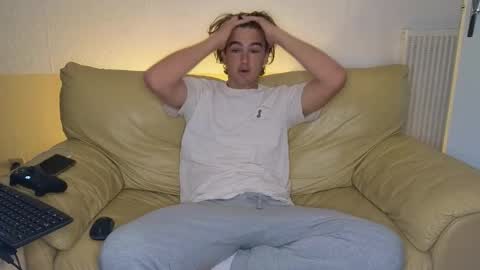 Alex83530 online show from November 9, 2025, 10:13 am