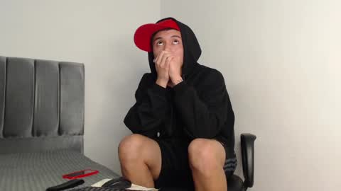 Owen online show from December 3, 2024, 3:20 am