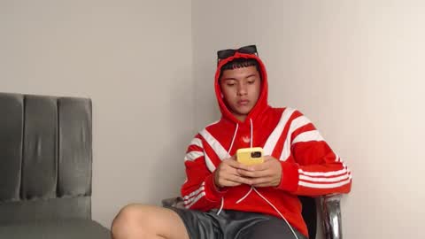 Owen online show from October 5, 2025, 1:37 am