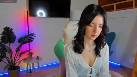 Snapshot of alex__shine chatting on July 19, 2026, 8:51 am Alex Shine online show from July 19, 2026, 8:51 am