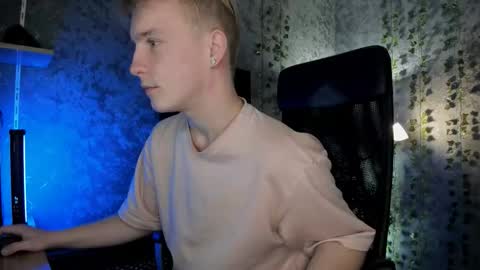 your Alex online show from September 28, 2025, 6:52 am